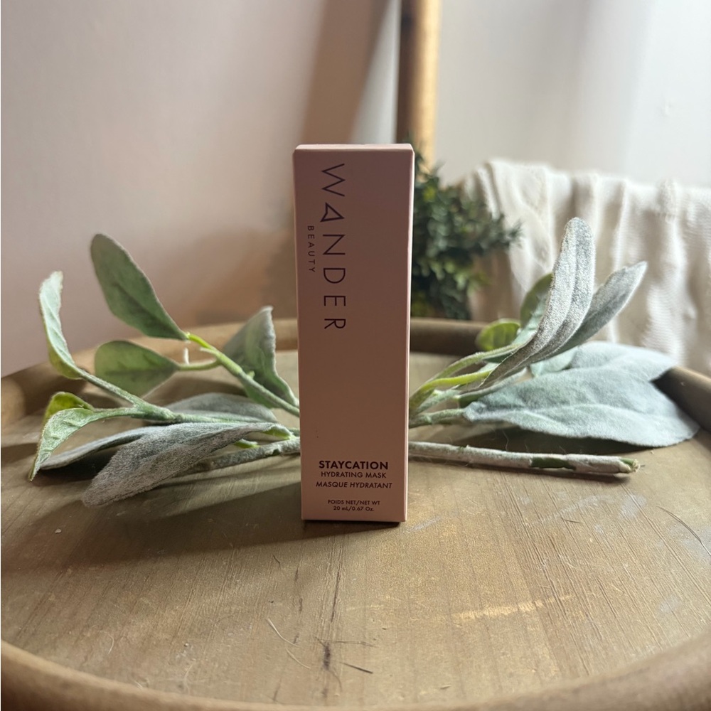 Wander Beauty Staycation Hydrating Mask - Soft Pink